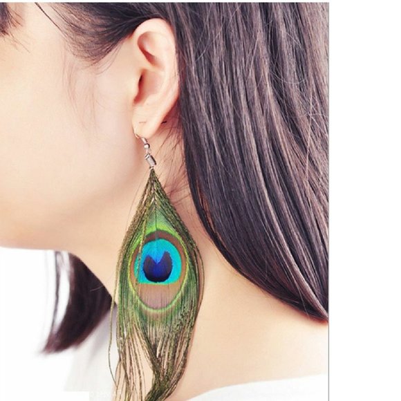 brand new Bohemian Peacock Eye Feather Dangle Earrings w/ French Ear Hook - Picture 6 of 9